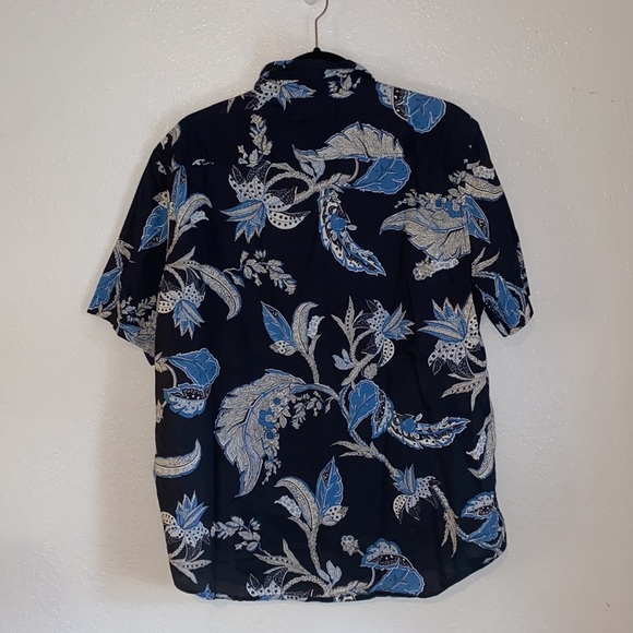 Tropical Blue Button Up - Picture 2 of 5